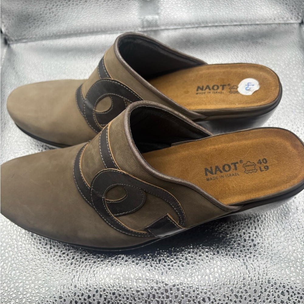 Naot Womens Size 40 US 9 -9.5 Suede Clogs Slip On Brown Comfort Shoes - Picture 2 of 6